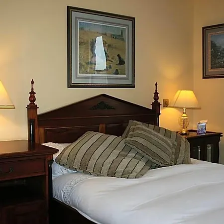 여관 The Wyvill Arms 4*