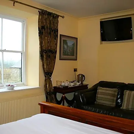 여관 The Wyvill Arms 4*