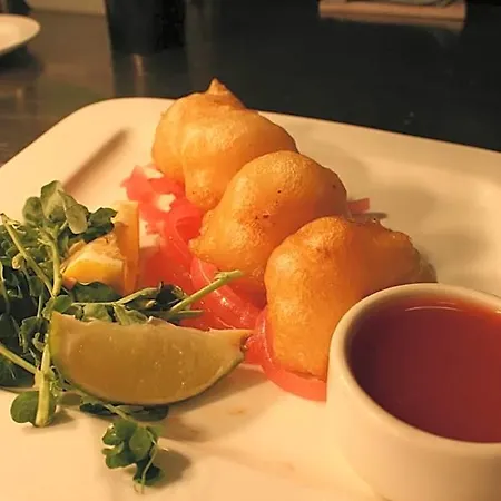 The Wyvill Arms 레이번